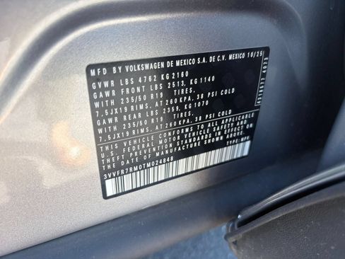 Used 2026 Volkswagen Tiguan SE FWD image 32