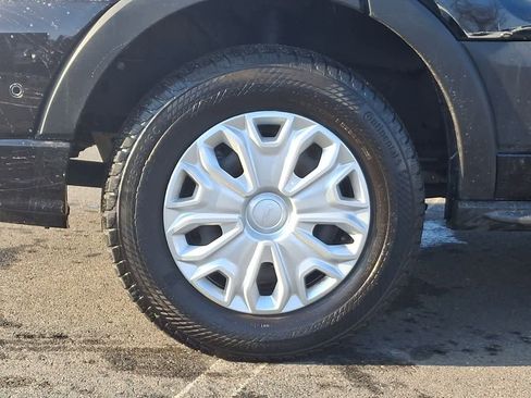 Used 2023 Ford Transit 350 XLT image 29