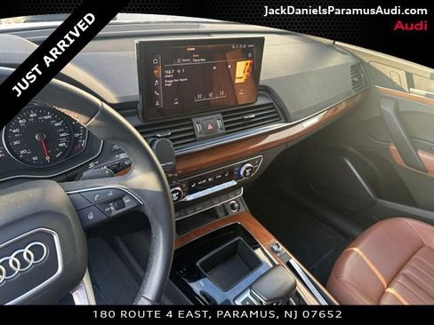 Used 2023 Audi Q5 2.0T Premium w/ Convenience Package image 12