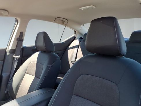 Used 2025 Nissan Altima 2.5 SV image 17