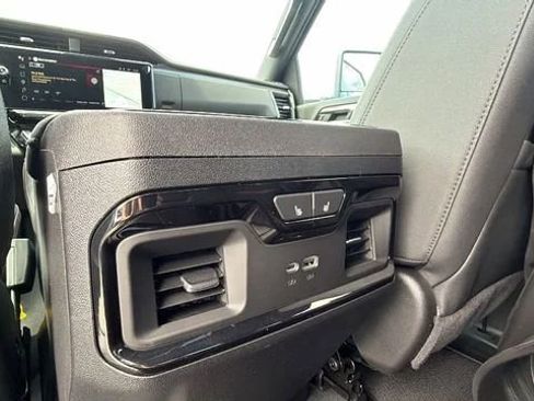 New 2026 GMC Sierra 2500 AT4 w/ Technology Package AWD/4WD image 42