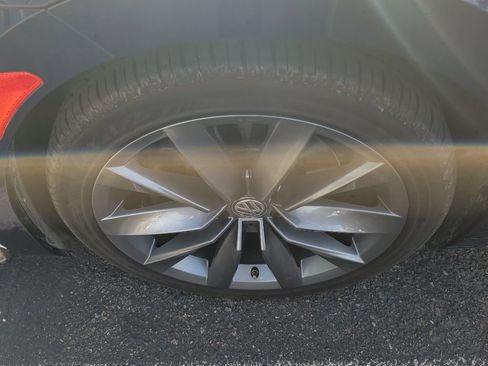 Used 2019 Volkswagen Arteon SE AWD/4WD image 14