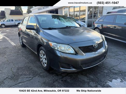 Used 2010 Toyota Corolla LE image 2