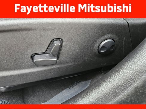 Used 2023 Dodge Charger SXT image 9