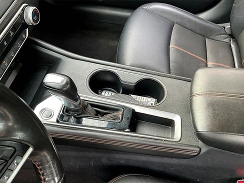 Used 2022 Nissan Altima 2.5 SR image 18