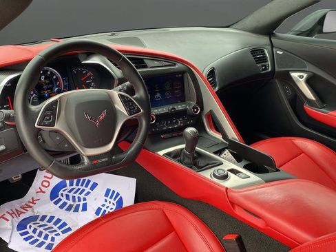 Used 2015 Chevrolet Corvette Z06 w/ 3LZ Preferred Equipment Group RWD image 11