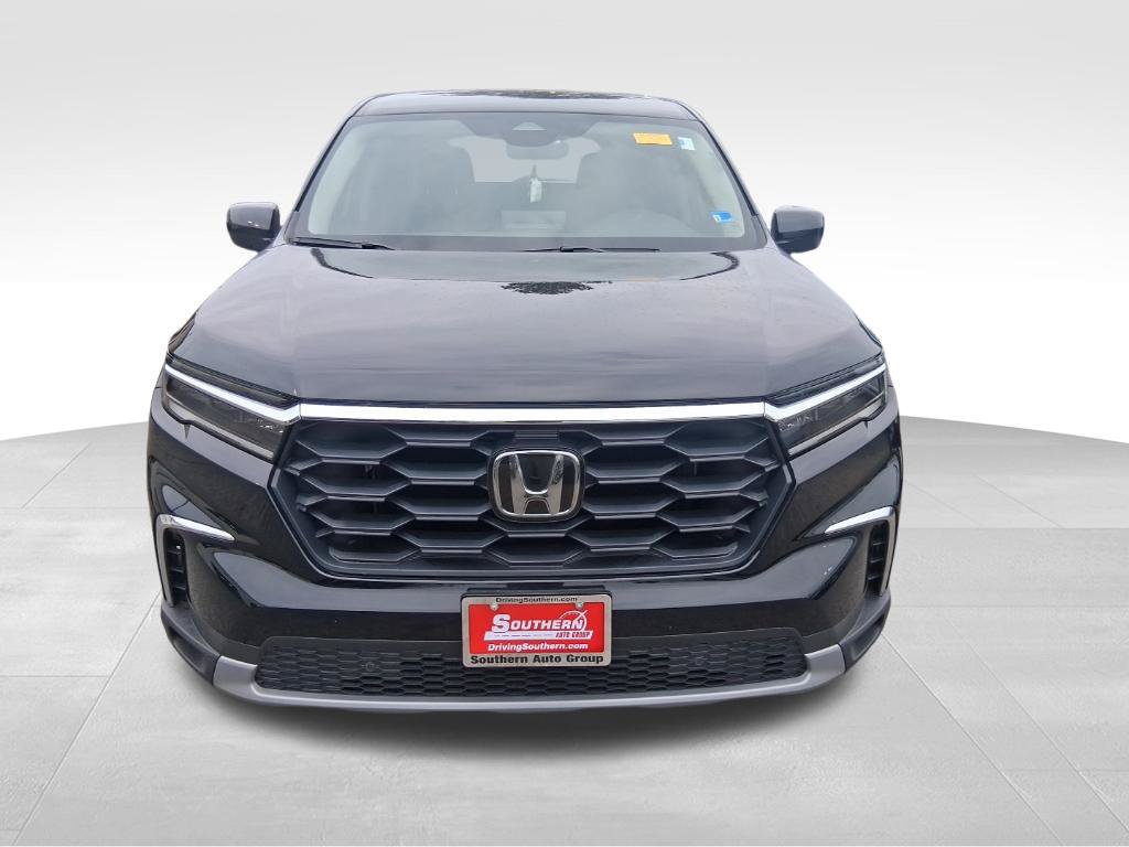 Used 2025 Honda Pilot EX-L image 2