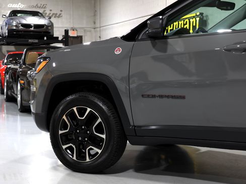 Used 2020 Jeep Compass Trailhawk w/ Cold Weather Group AWD/4WD image 31