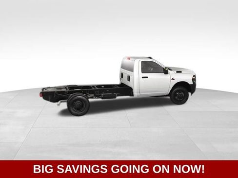 New 2025 RAM 3500 Tradesman image 25