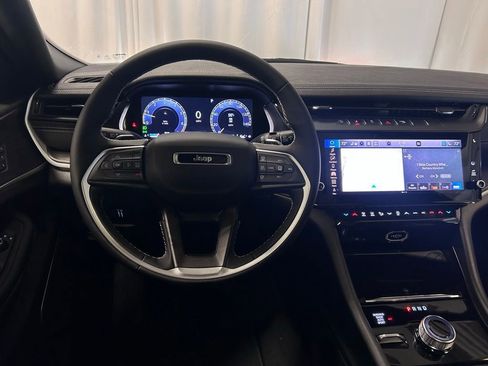 New 2026 Jeep Grand Cherokee L Limited AWD/4WD image 3