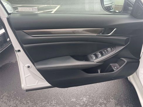 Certified 2022 Honda Accord Sport image 15