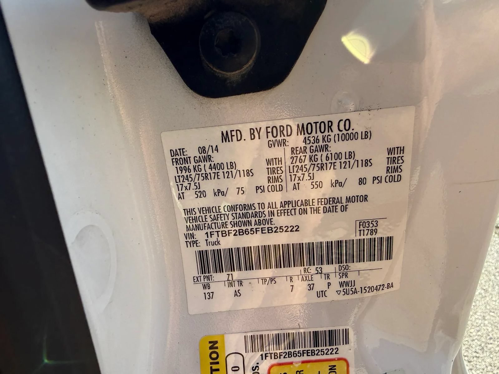 Used 2015 Ford F250 XL w/ Power Equipment Group AWD/4WD image 18