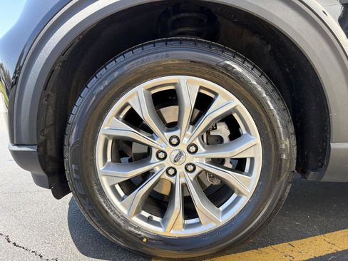 Used 2022 Ford Explorer XLT w/ Equipment Group 202A image 26