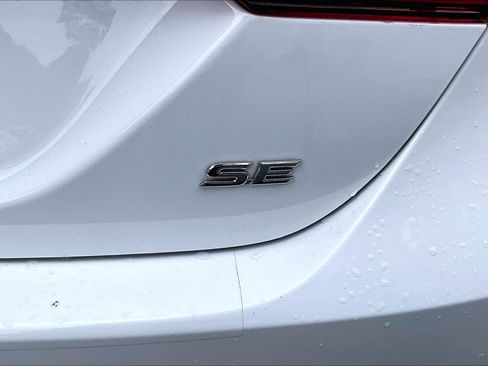 Certified 2024 Toyota Camry SE FWD image 10