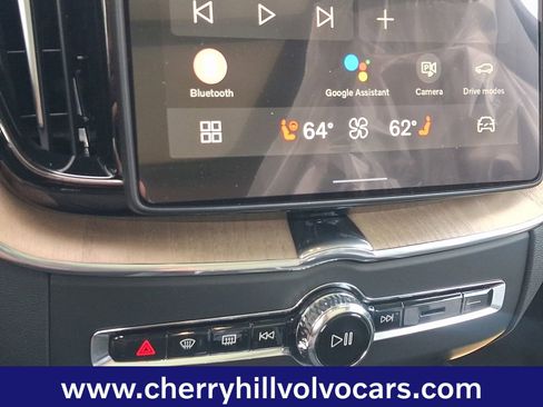 New 2026 Volvo XC60 B5 Core w/ Protection Package Premier AWD/4WD image 13