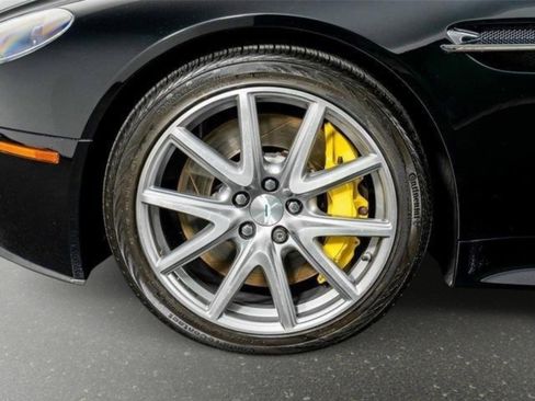 Used 2015 Aston Martin V8 Vantage GT RWD image 19