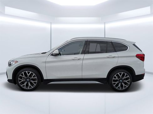 Used 2021 BMW X1 xDrive28i image 7