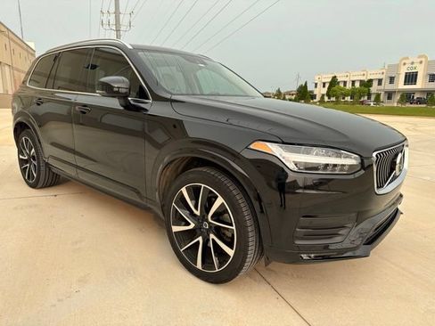 Used 2022 Volvo XC90 T6 Momentum w/ Advanced Package AWD/4WD image 3