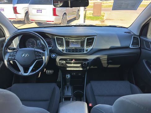 Used 2017 Hyundai Tucson Night image 11