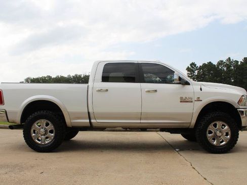 Used 2018 RAM 2500 Laramie w/ Convenience Group AWD/4WD image 19