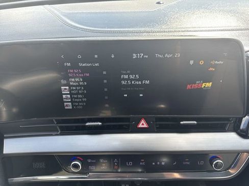 Used 2023 Kia Sportage EX FWD image 13