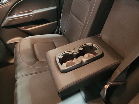 Used 2020 Chevrolet Colorado LT w/ Colorado RST Special Edition image 34