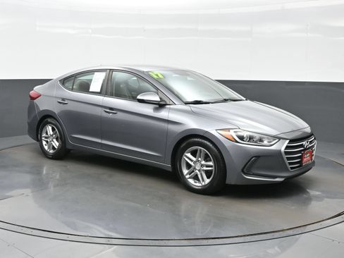 Used 2017 Hyundai Elantra SE w/ SE A/T Tech Package 03 FWD image 8