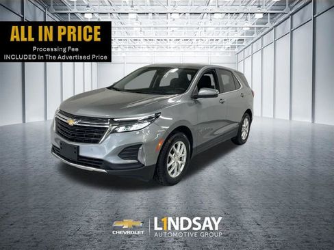 Used 2023 Chevrolet Equinox LT image 1