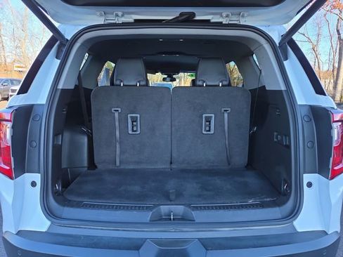 Used 2021 GMC Acadia SLT image 14