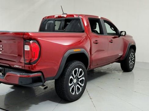 Used 2024 GMC Canyon AT4 w/ AT4 Premium Package image 5