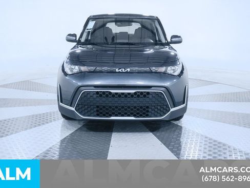 Used 2025 Kia Soul LX w/ LX Technology Package FWD image 9
