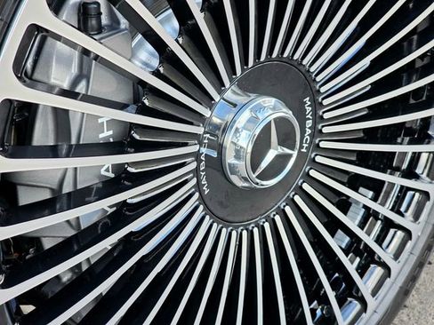 New 2026 Mercedes-Benz Maybach SL 680 image 13
