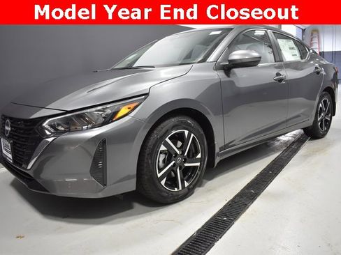 New 2025 Nissan Sentra SV image 1