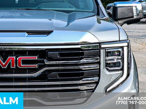 Used 2025 GMC Sierra 1500 SLT RWD image 15