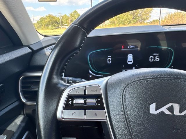 Used 2025 Kia Telluride S FWD image 10