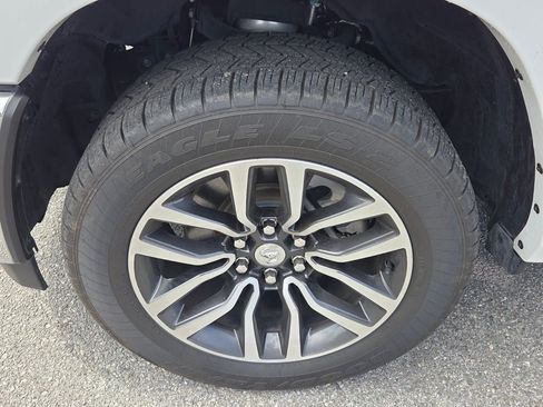 Used 2025 RAM 1500 Limited image 16