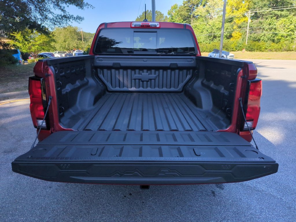 New 2026 Chevrolet Colorado ZR2 w/ Technology Package AWD/4WD image 35