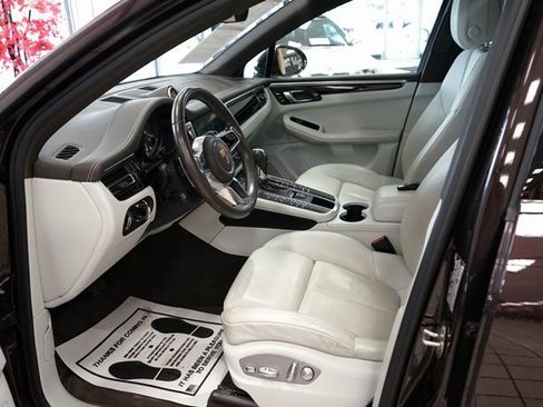 Used 2020 Porsche Macan S image 28