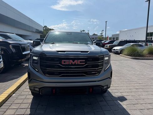 Used 2023 GMC Sierra 1500 AT4 w/ AT4 Preferred Package AWD/4WD image 4