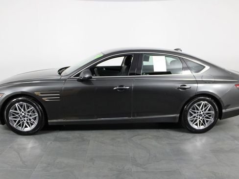 Used 2025 Genesis G80 2.5T image 9