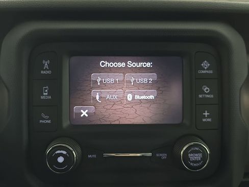 Used 2020 Jeep Gladiator Sport w/ Trailer Tow Package AWD/4WD image 23