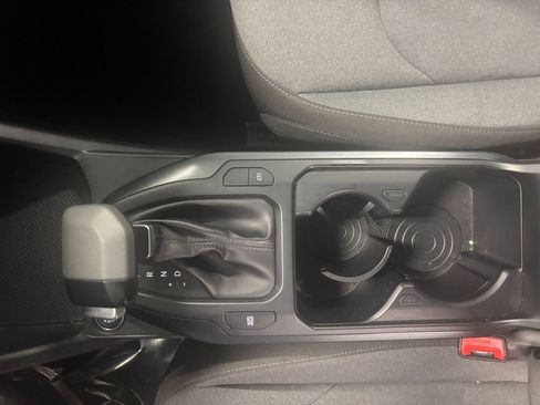 Used 2025 Kia K4 LXS image 41