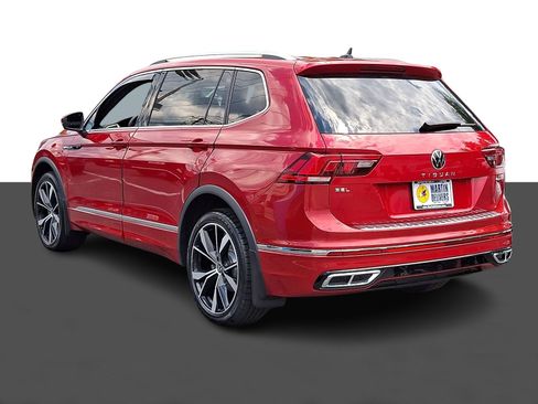 Used 2024 Volkswagen Tiguan SEL R-Line AWD/4WD image 4