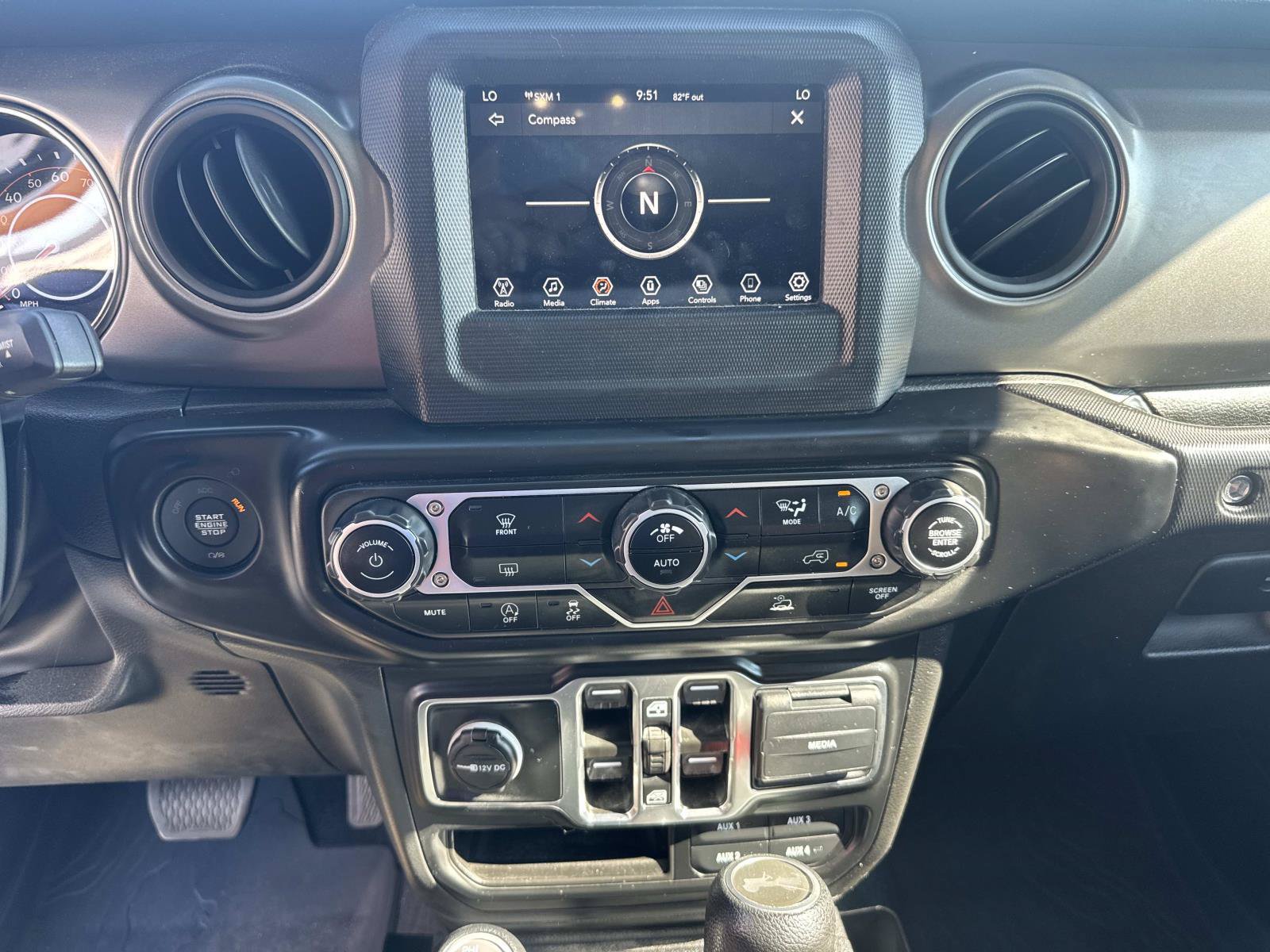 Used 2023 Jeep Wrangler Unlimited Sport AWD/4WD image 25
