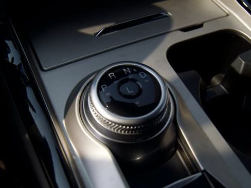 Certified 2022 Ford Explorer ST-Line AWD/4WD image 24