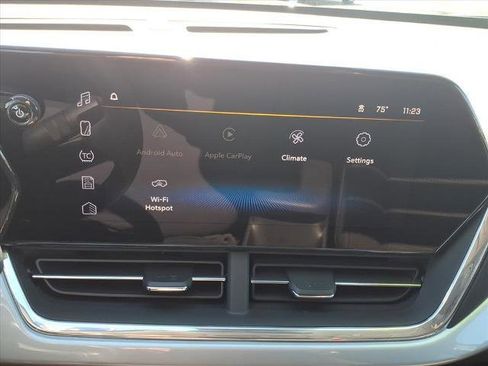 Used 2024 Chevrolet Trax LT w/ Driver Confidence Package image 22