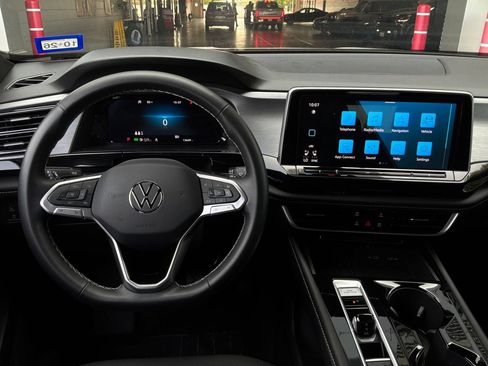 Used 2026 Volkswagen Atlas Cross Sport SE AWD/4WD image 15