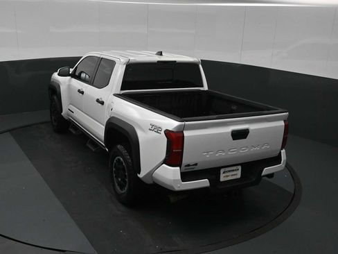 Used 2024 Toyota Tacoma TRD Off-Road w/ TRD Off Road Upgrade Package AWD/4WD image 15