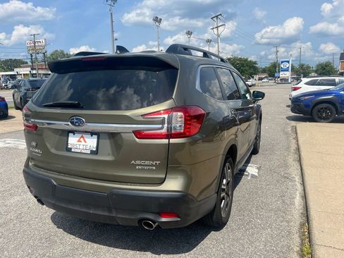 Used 2024 Subaru Ascent Limited w/ Technology Package AWD/4WD image 4