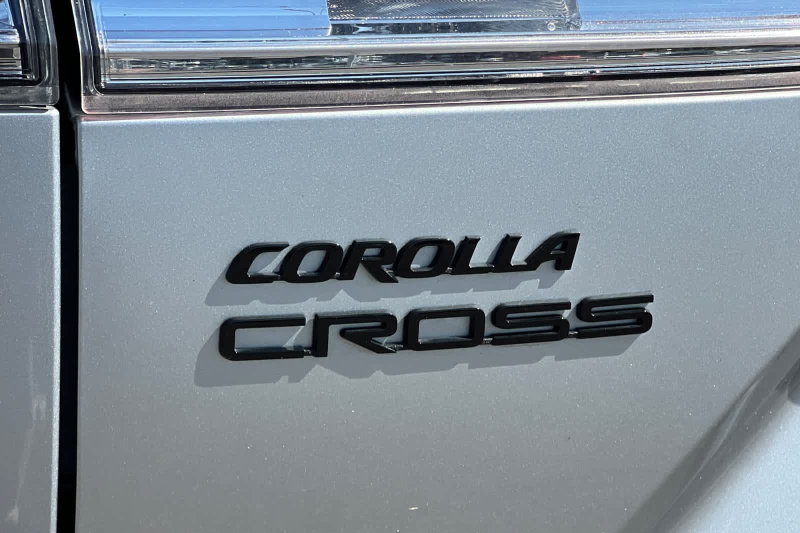 Certified 2024 Toyota Corolla Cross AWD Hybrid image 32